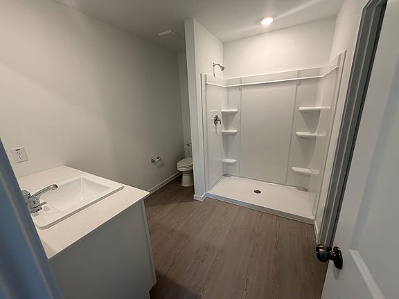 5th image of 3117 Campeiro Ave