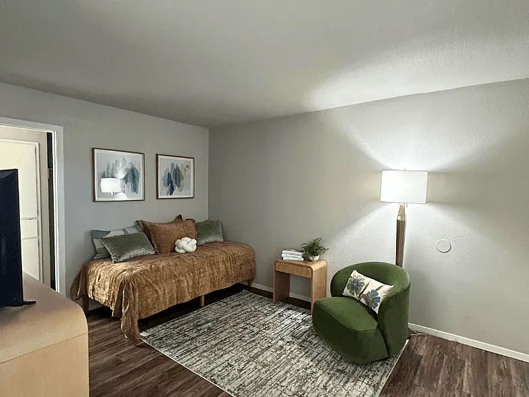 Jackson Way Apartments — Photo 7