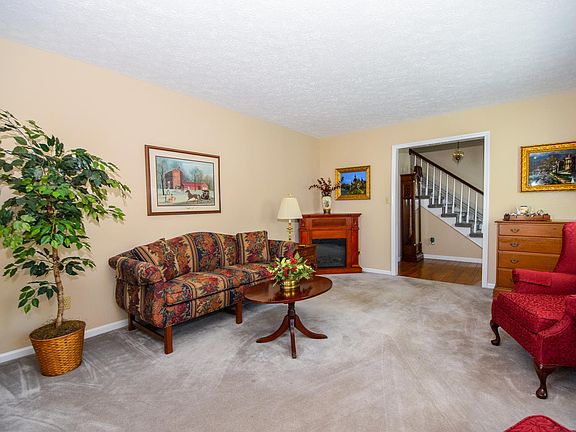 4th image of 3630 Dogwood Ln SW