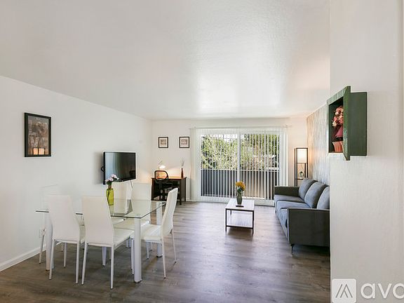 3rd image of 450 Vera Ave APT 5