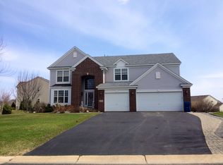 815 Gannon Way, Victoria, MN 55386