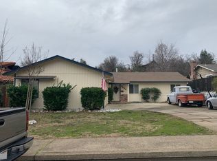 3817 Woodlawn St, Redding, CA 96001