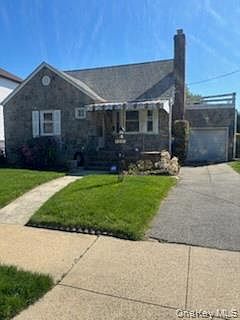 2nd image of 1210 Terrace Boulevard