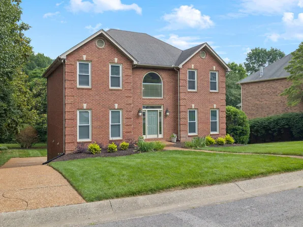 2709 N Highlands Dr, Nashville, TN 37221