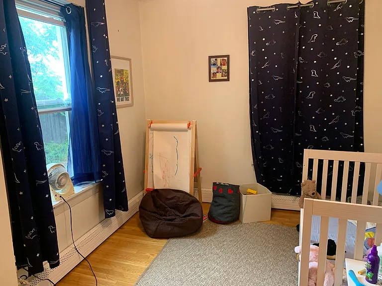 32 Holmes St #32 — Photo 8