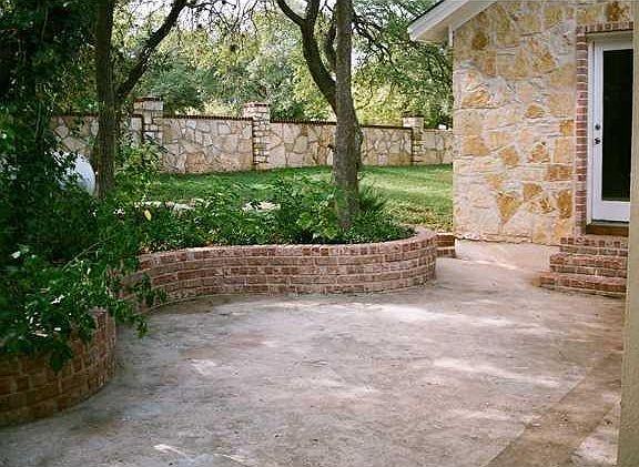 2nd image of 1101 Village West Dr