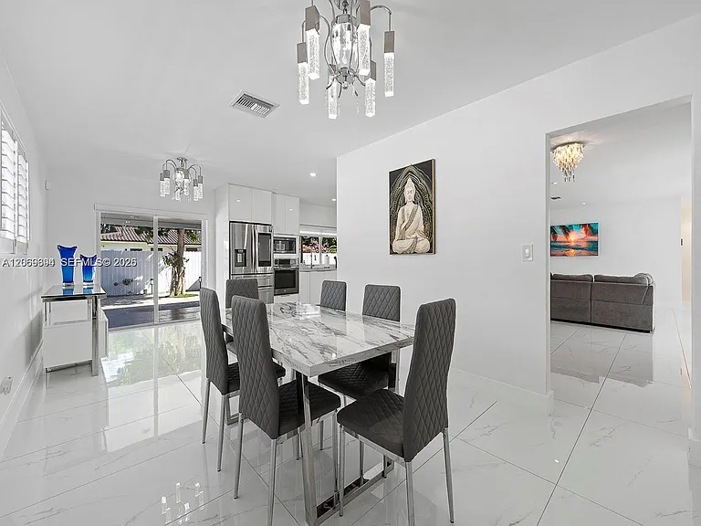 6951 Miami Lakeway S — Photo 29