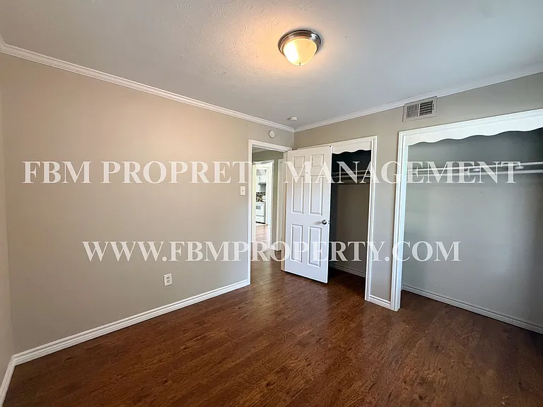 3015 Winfield Dr — Photo 11