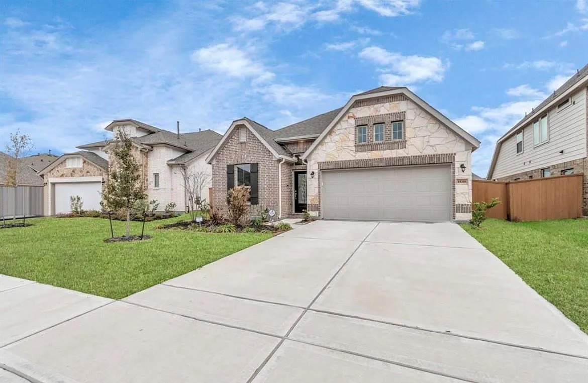 3 bed, 4.0 bath, 1698 sqft, $2,600 — Photo 1