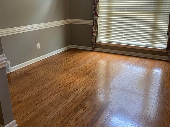 3rd image of 8671 Forest Breeze Dr
