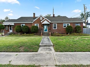 305 Creswell Ave E, Greenwood, SC 29646