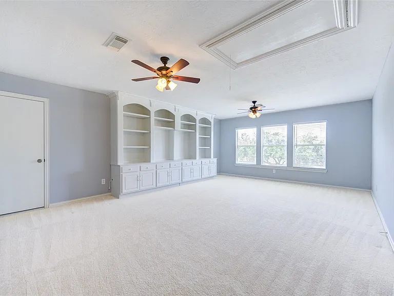 8018 Prairie Sage Dr — Photo 32