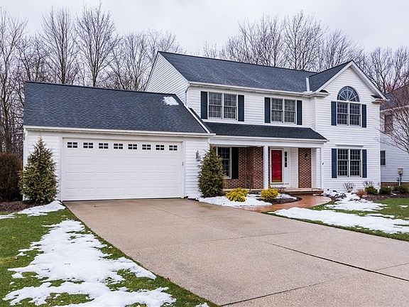 2nd image of 6556 Woodbury Dr