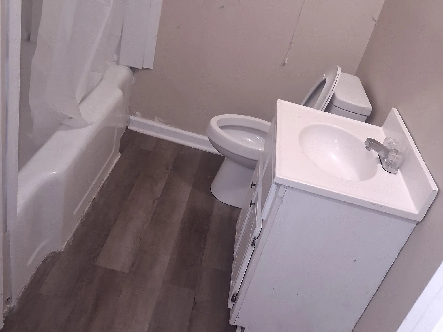 3 bed, 1614 sqft, $1,250 — Photo 3