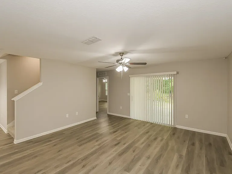 3059 Firethorn Ave — Photo 4