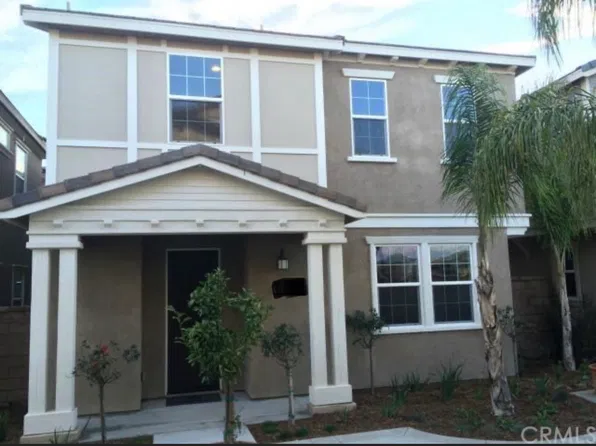 6131 Snapdragon St, Corona, CA 92880