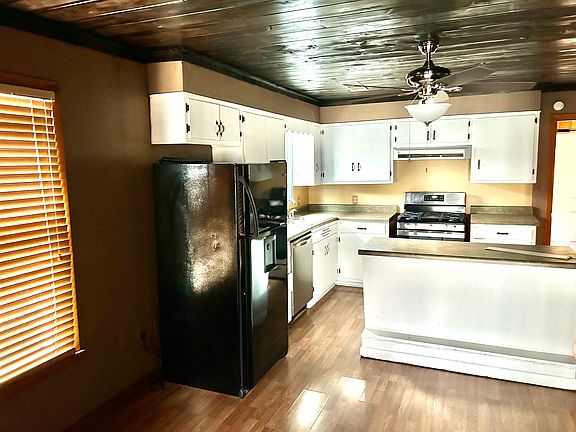 4th image of 2408 Willow Rd