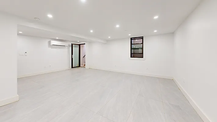 Rented by Owner | media 23