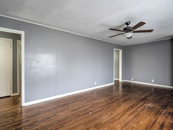 4th image of 820 E Lee Ave