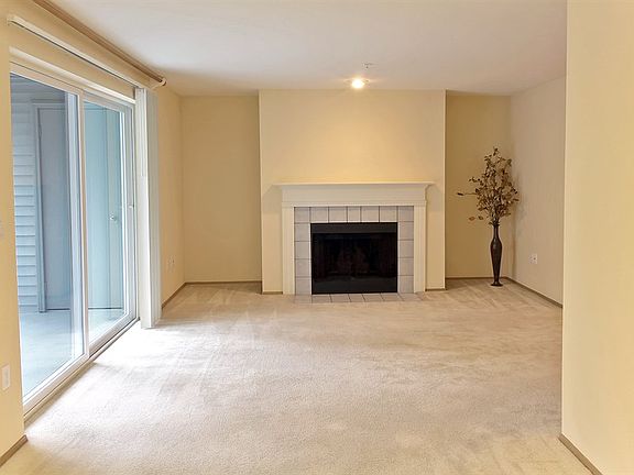 3rd image of 23335 Cedar Way APT B101