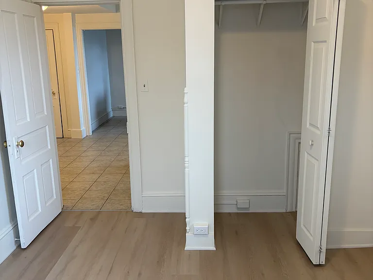 14 E Market St #7 — Photo 6