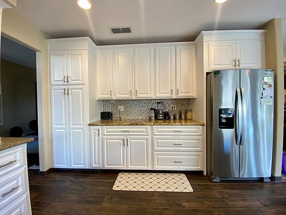 5th image of 6028 Turquoise Dr