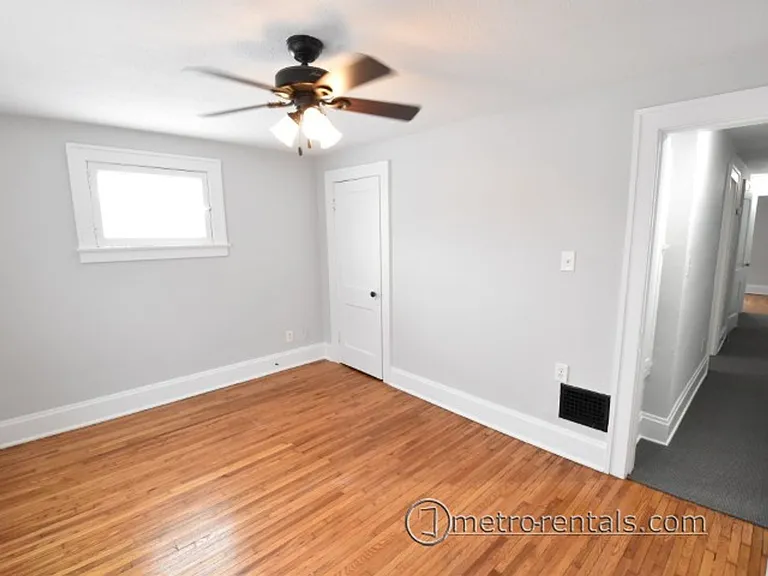 333-335 E Duncan St — Photo 13