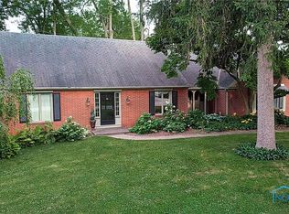 143 S River Rd, Waterville, OH 43566