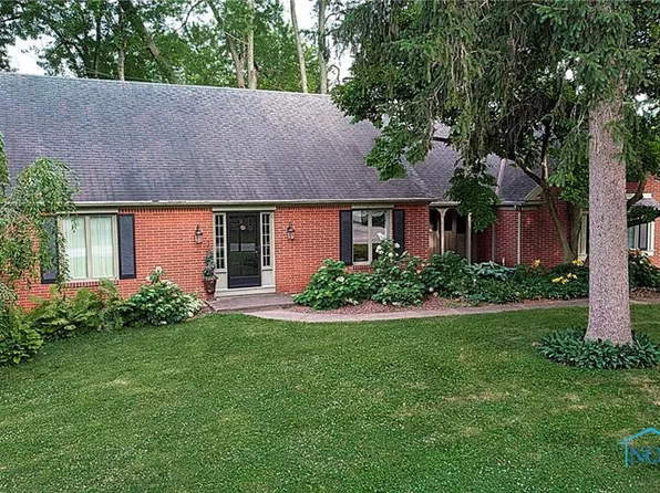 143 S River Rd, Waterville, OH 43566