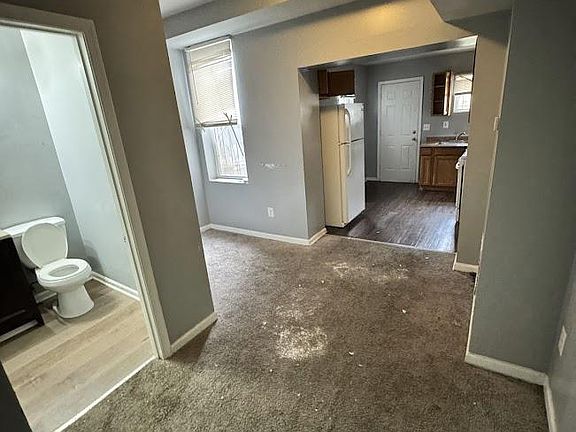 5th image of 907 Bennett Pl