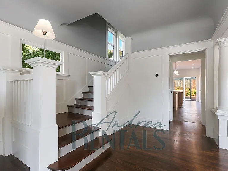 485 Boulevard Way — Photo 18