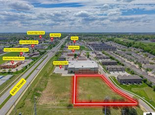 2100 Northwoods Dr, Lincoln, NE 68505