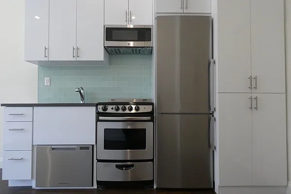 Rented by Dallien Realty Limited Liability Company | media 15