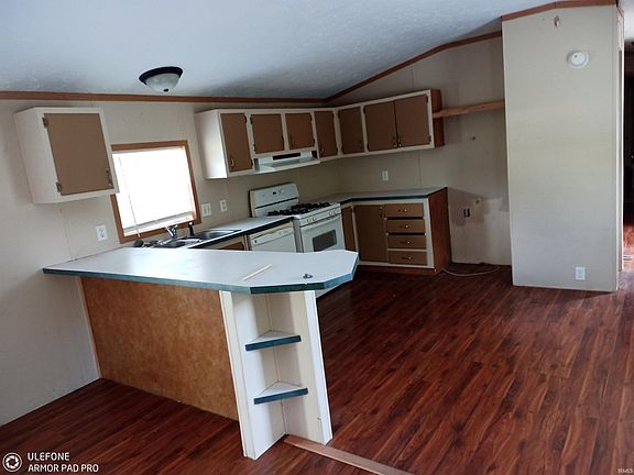 2nd image of 7046 S Shields Ridge Rd