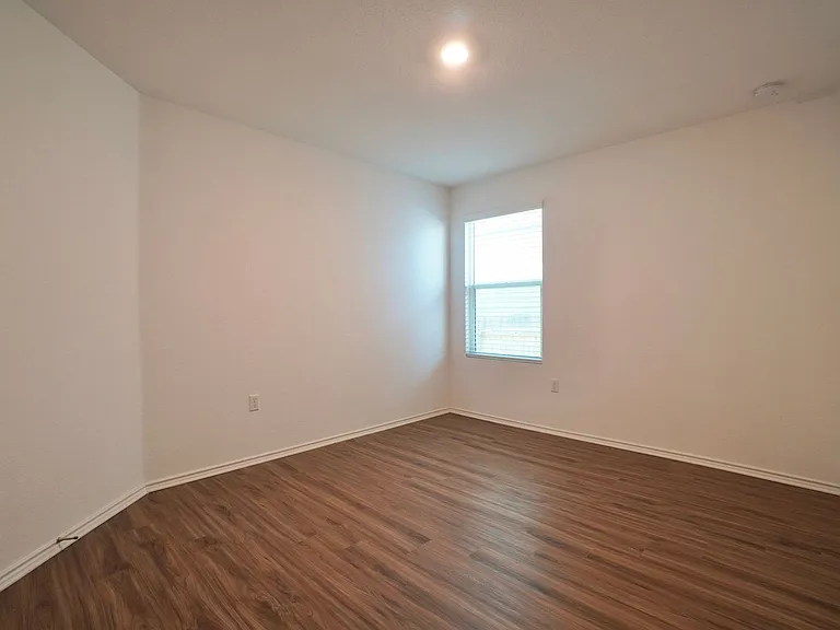 10709 Steinbeck Dr — Photo 29