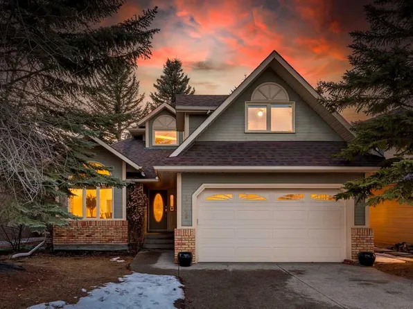 1442 E Sunwood Rd SE, Calgary, AB T2X 2K8