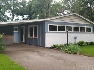 1836 Chippewa Trl, Beloit, WI 53511