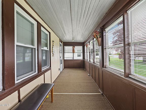 3rd image of 142 Benedict Rd