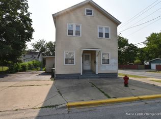 652 Hammond Ave, Aurora, IL 60506