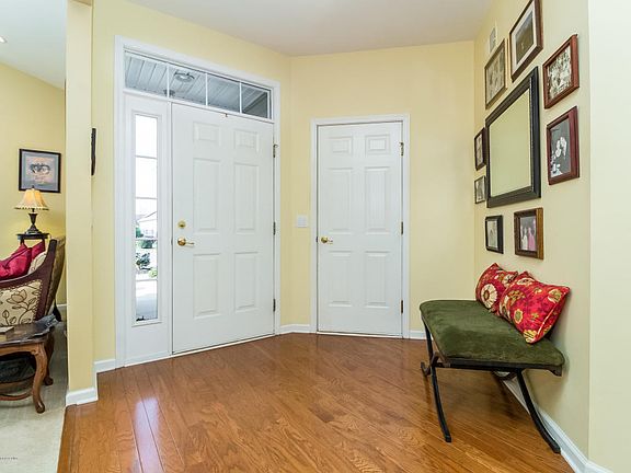 2nd image of 186 Enclave Blvd