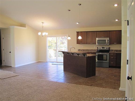 4th image of 2083 Molly Brown Drive NE