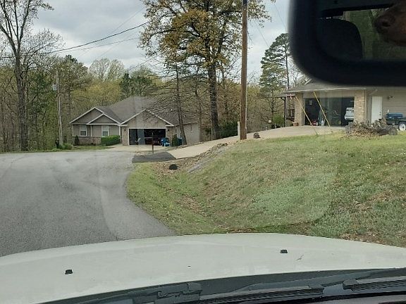 2nd image of Cranfield Dr #3