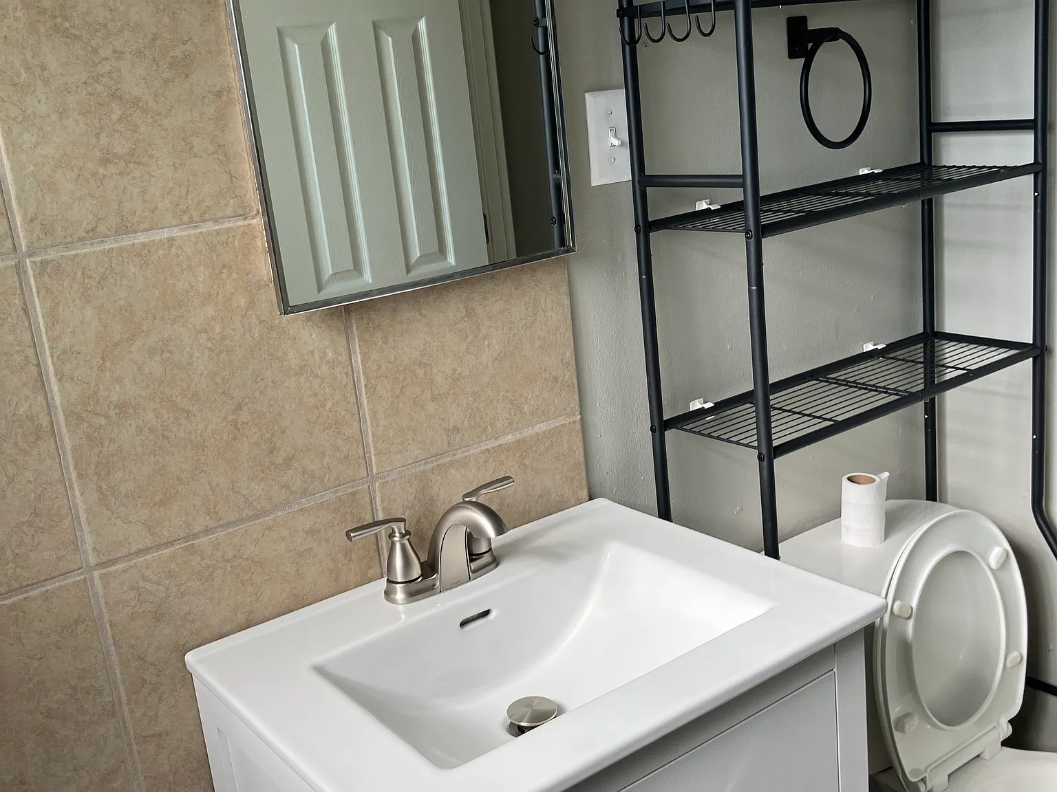 2 bed, 725 sqft, $849 — Photo 3