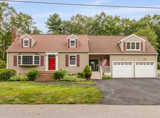 10 Walnut Rd, Chelmsford, MA 01824