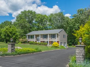 197 Deerlea Ln, Boonton, NJ 07005