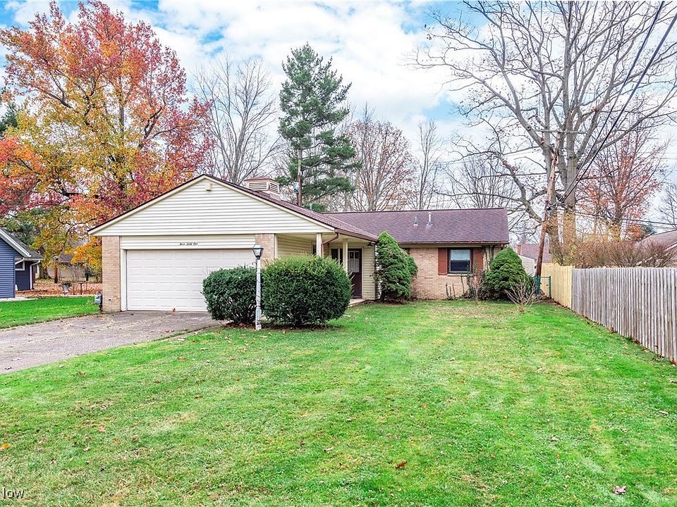 1st image of 361 Crescent Dr
