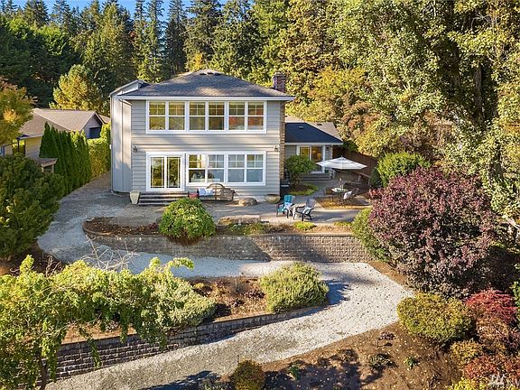 2nd image of 17610 185th Ave NE