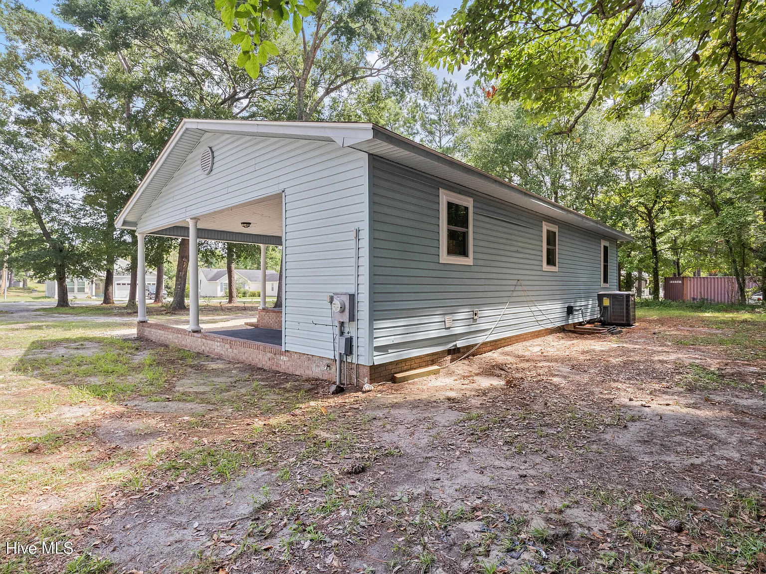 2 bed, 1.0 bath, 1200 sqft, $2,450 — Photo 4