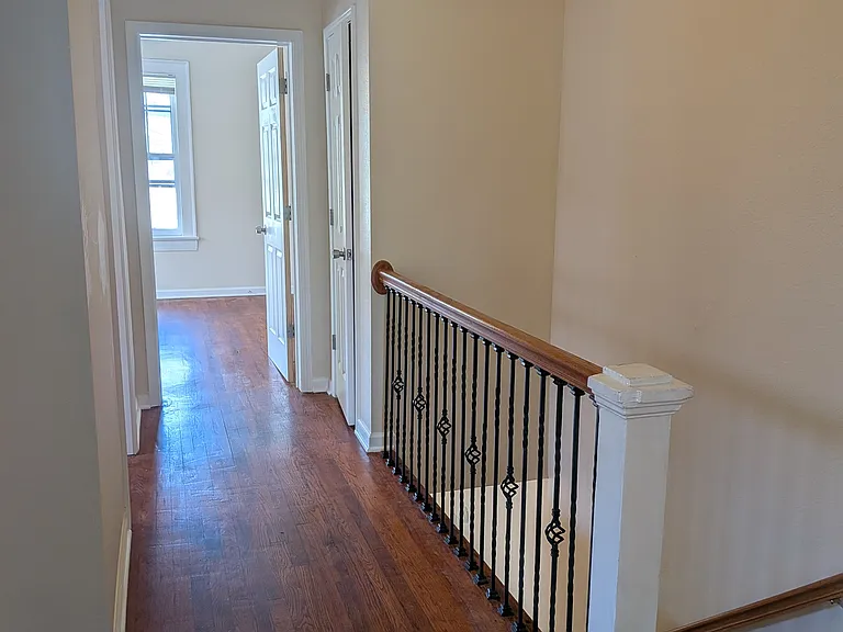 3124 E 5th Ave — Photo 2