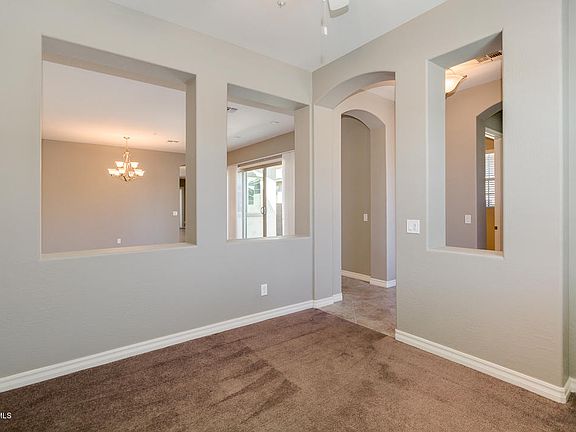 5th image of 470 E Torrey Pines Pl